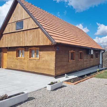 Ruralna Kuca Za Odmor Kablarovo Brdo Guest House Krnjak Ngoại thất bức ảnh