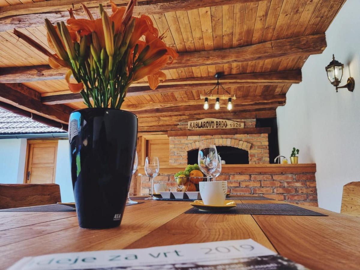 Ruralna Kuca Za Odmor Kablarovo Brdo Guest House Krnjak Ngoại thất bức ảnh
