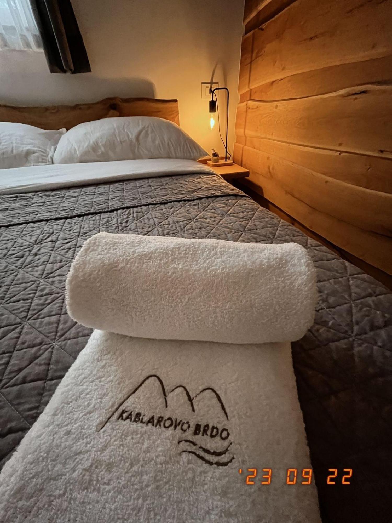 Ruralna Kuca Za Odmor Kablarovo Brdo Guest House Krnjak Ngoại thất bức ảnh